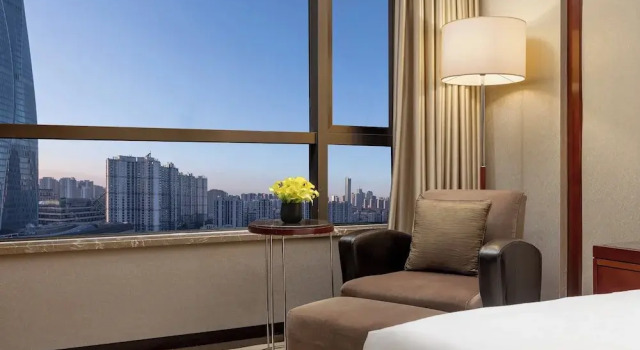 Двухместный полулюкс Crowne Plaza Tianjin Binhai Center by IHG