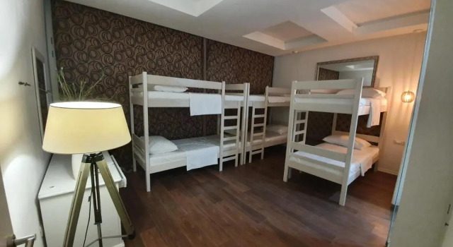Sweet Spot Hostel, Prenota Ostello Splitska 