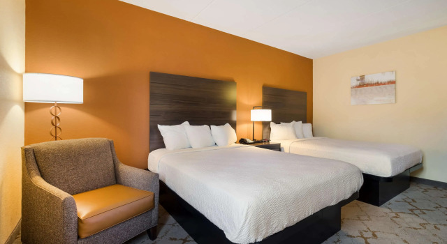 Четырёхместный номер Standard Best Western Grand Victorian Inn