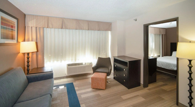Четырёхместный люкс Holiday Inn Express Houghton-Keweenaw by IHG