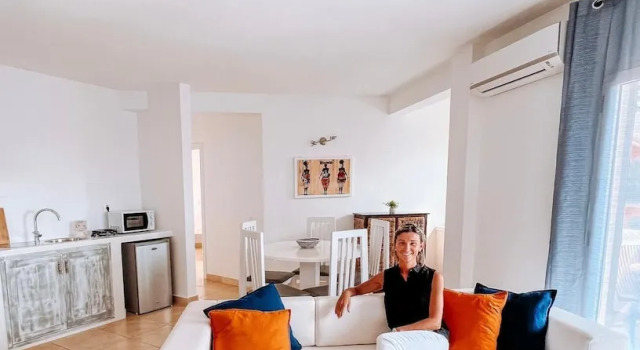 Апартаменты Comfort Branco Suites - Rooms & Holiday Apartments