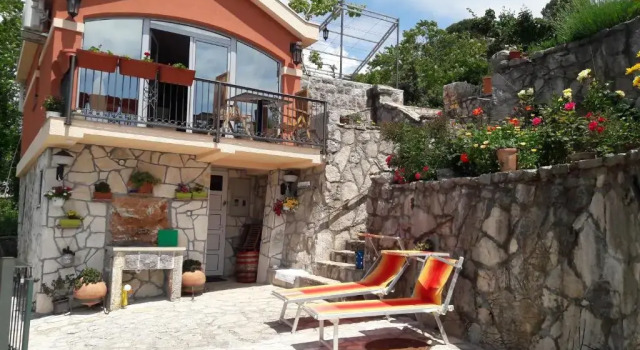 Студия Apartmani Kamena Ruža