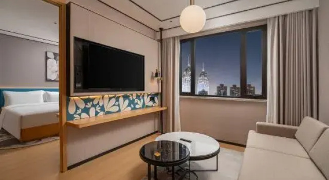 Люкс Hilton Garden Inn Shanghai Caoyang
