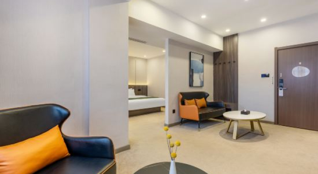 Люкс Aifeel Hotel (Tonghua Municipal Government Yuhuangshan Park)