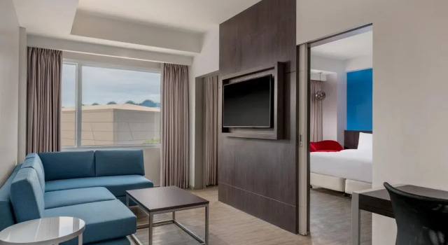 Полулюкс Park Inn By Radisson Iloilo