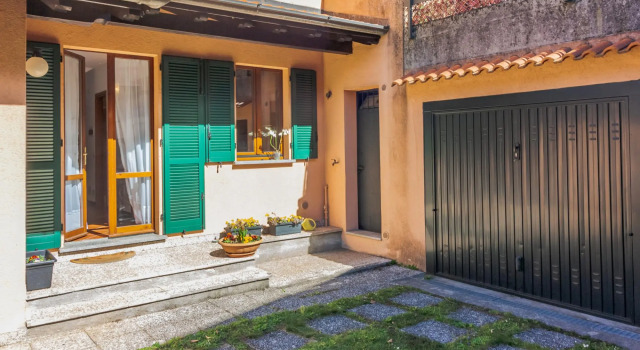 Ca' Mia in Menaggio with 3 bedrooms and 2 bathrooms, Varaa Hotelli Menaggio 