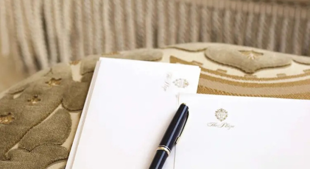 Двухместный номер Accessible Grand Luxe The Plaza, A Fairmont Hotel