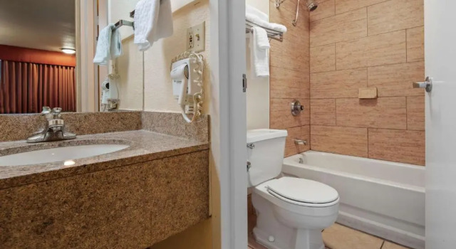 Номер Standard Best Western Tulsa Airport