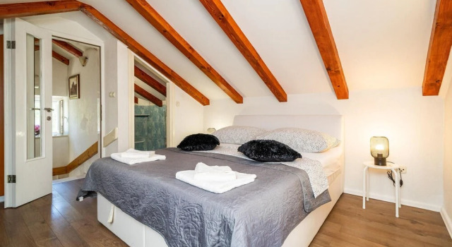 Amazing Home in Komolac With Wifi and 1 Bedrooms