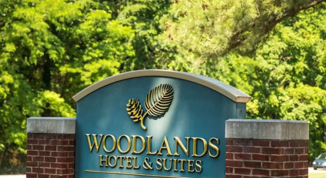 Williamsburg Woodlands Hotel & Suites, an official Colonial Williamsburg Hotel, Rezerwuj Hotel Williamsburg Wirginia