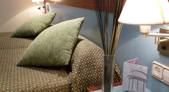 Трёхместный номер Standard Hotel Jardín de Aranjuez