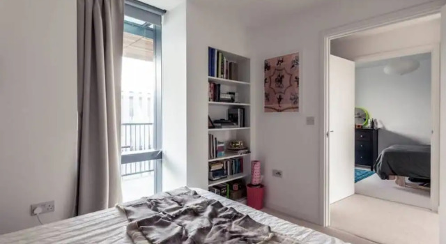 Modern 2 Bedroom Flat in Zone 1, Забронировать Отель Отели Англии 3 звезды, 3*
