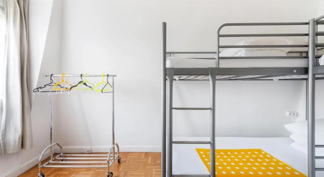 Кровать в общем номере (мужской номер) Cameleon Paris Guesthouse