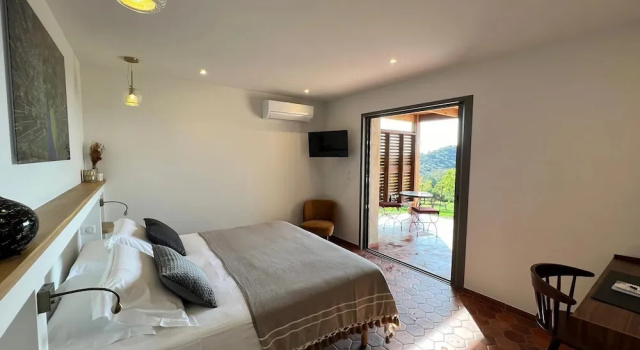 Двухместный номер Superior с видом на море Hôtel U San Daniellu villas et chambres