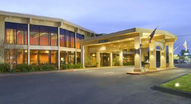 Номер Superior Red Lion Hotel Redding