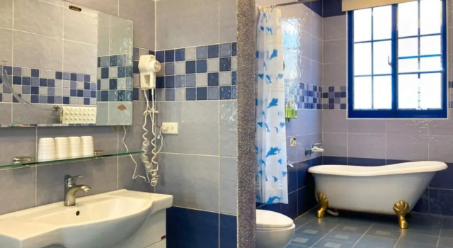 Четырёхместный номер Deluxe Cest La Vie Villa