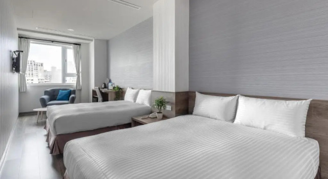 Четырёхместный номер Standard Hotel Brown - Zhongzheng