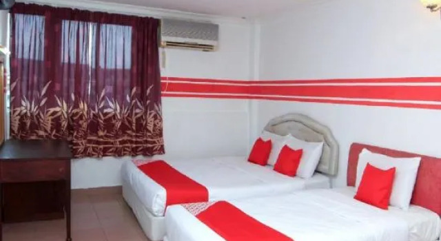 Люкс OYO 1173 Mandyrin Hotel