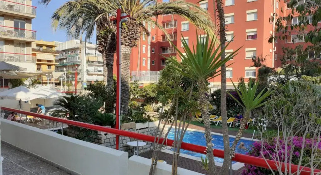 Апартаменты c 1 комнатой с балконом и с красивым видом из окна Apartaments Mar Blau Calella