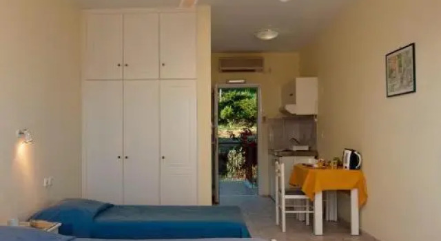 Flat 1 Bedroom 1 Bathroom - Lourdata