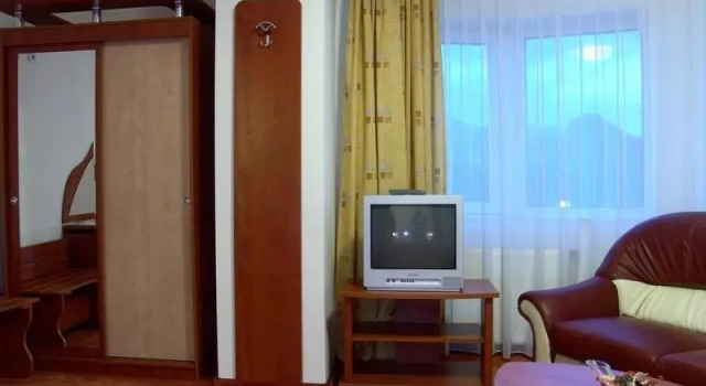 Полулюкс Hotel Oasis