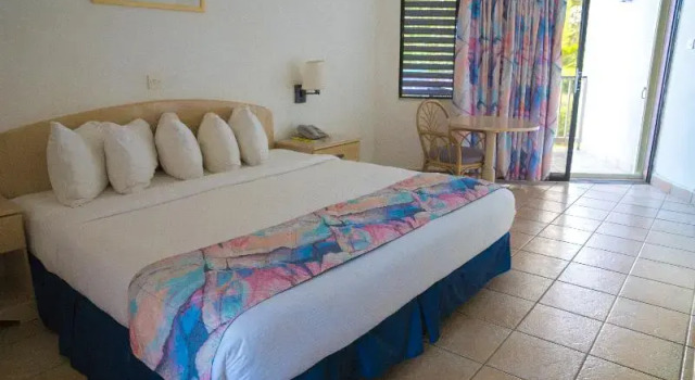 Двухместный номер Standard с балконом и с видом на сад Allamanda Beach Hotel