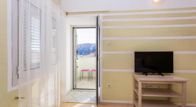Apartments Luka, Prenota Appartamento Hotel a Isole Quarnerine con parcheggio, Parcheggio