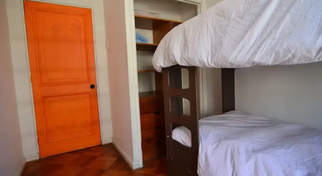 Yogi Hostels, Boek Hostel Hotels in Santiago met ontbijt, Ontbijt