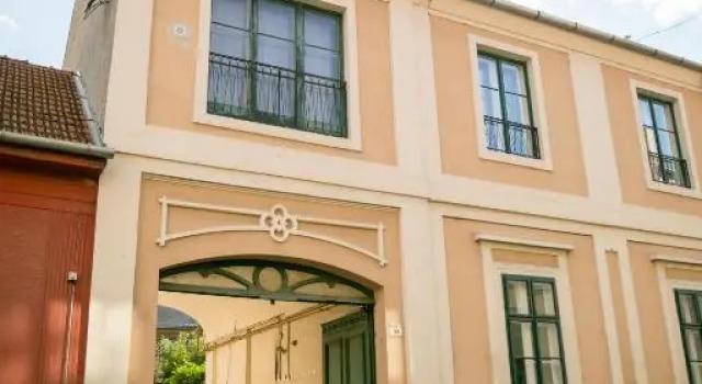 Impulse apartman, Buchen Sie Ferienwohnung Eger 