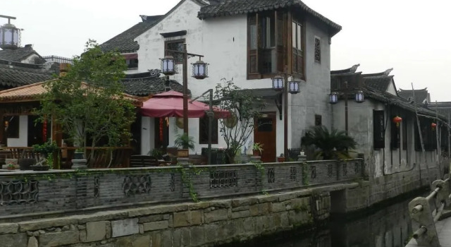 Zhouzhuang Shuangqiao Jubaoxuan Riverside Garden Inn