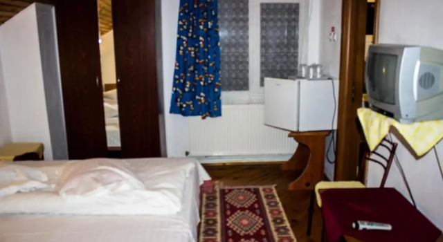 Четырёхместный номер Standard vila strugurelu hostel