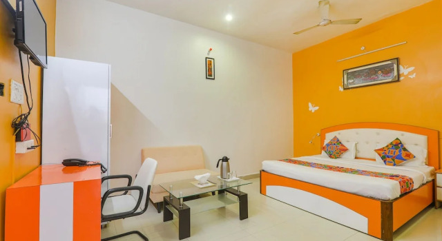 Fabexpress Jmd Inn, Забронировать Отель Отели Лакхнау 3 звезды, рядом с Singapore Mall, 3*