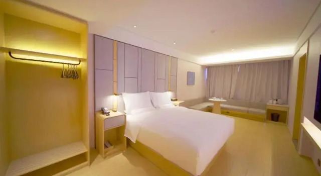 Номер Superior Ji Hotel (Renmin University Of China Metro Station