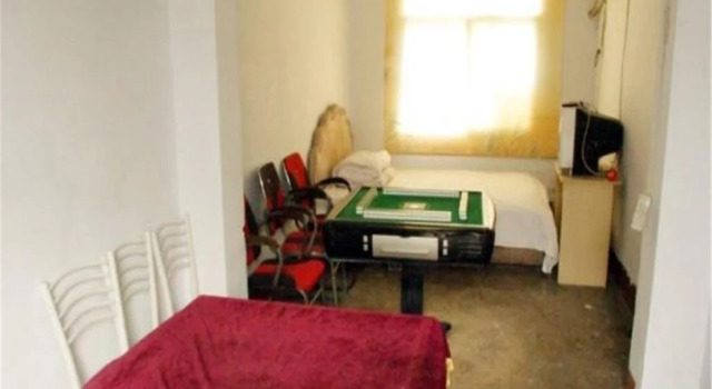 Zaozhuang Longyu Inn, Prenota Hotel Hotel a Shandong con parcheggio, Parcheggio