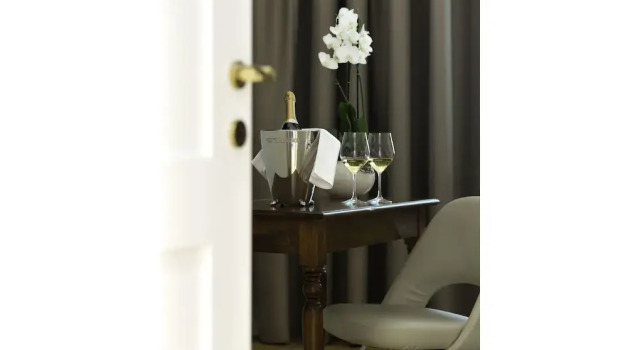 Villaggio Narrante - Le Case dei Conti Mirafiore, Buchen Sie Hotel Serralunga d'Alba Langhe