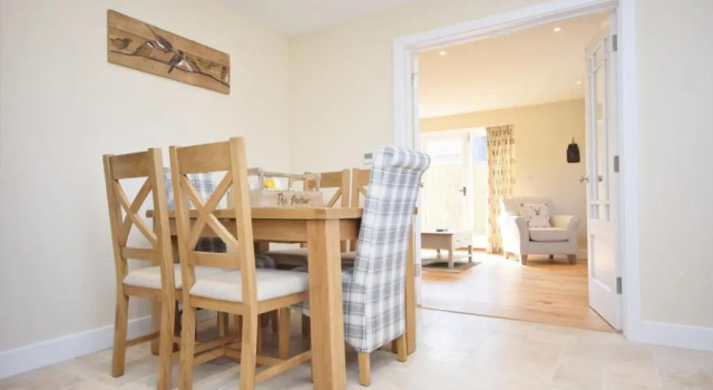 The Parlour , Emsworth, Book Hotel Hoteller i Emsworth med parkering, Parkering