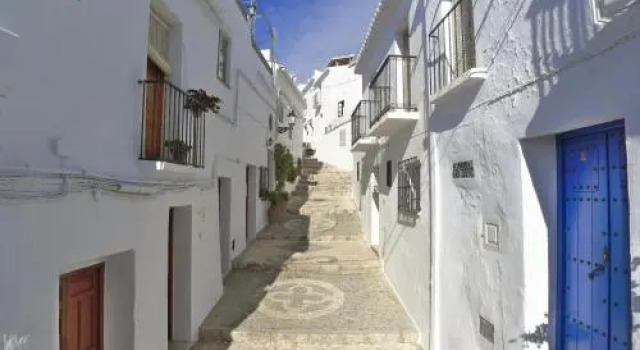 Paraiso Blanco, Забронировать Отель Нерха Axarquía, рядом с Пляж Карабео