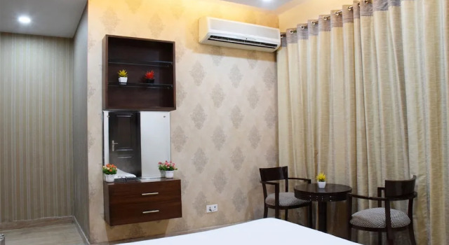 Двухместный номер Luxury When In Gurgaon - Service Apartments near Medanta Medicity