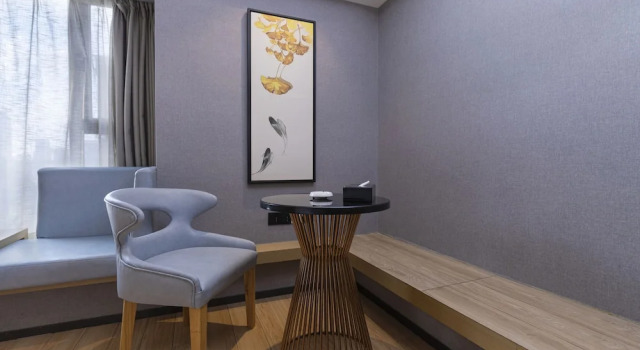 Номер Standard Orange Tree International Hotel
