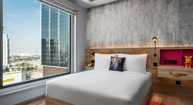 Номер Deluxe Moxy Bangkok Ratchaprasong
