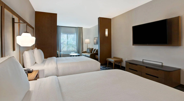 Четырёхместный люкс Fairfield Inn & Suites by Marriott Chicago Bolingbrook