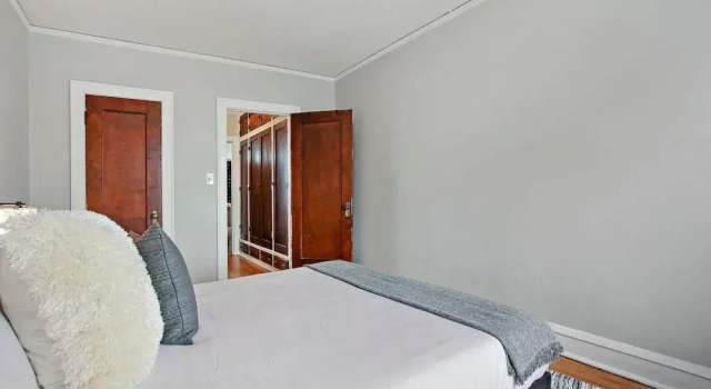 Charming 1BR in Old Irving - Cullom B3