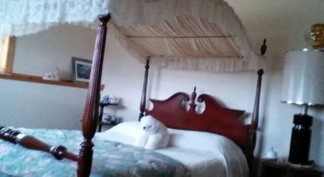 Top of the Hill, Book Hotel Derby Vermont