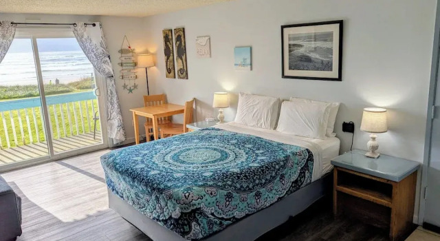 Двухместный номер Standard Цокольный этаж с балконом Silver Surf Motel
