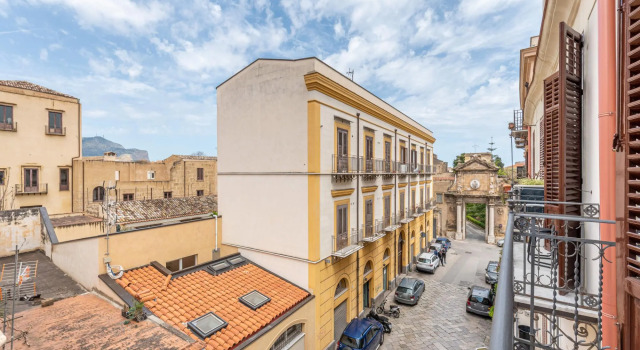 Stylish Apt Near Piazza Magione by Wonderful Italy, Book Lejlighed Palermo Sicilien