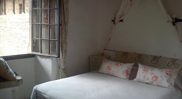 Le Grenier A Sel, Rezerwuj Hotel Perouges Ain