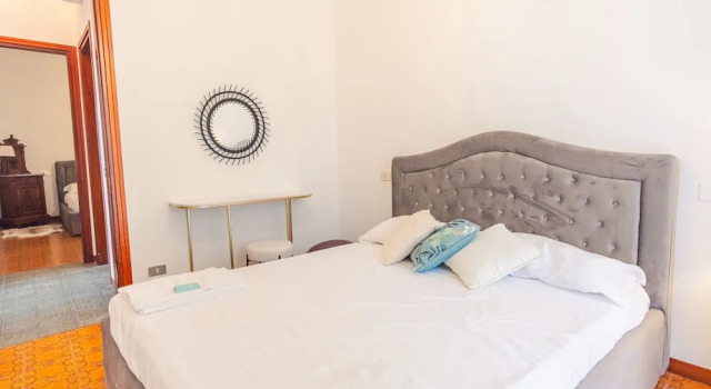 Villa CastleGrace Lake Garda - Italian Homing, Забронировать Вилла Отели Паденге-суль-Гарды с бассейном, Бассейн