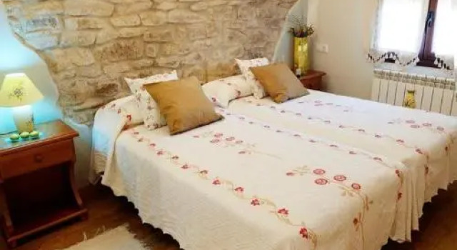 Casa rural marga, Book Hotel Tardienta Monegros