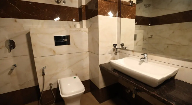 Двухместный номер Deluxe Hotel Starex Opp. Artemis Hospital