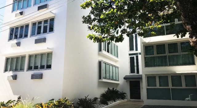Iconic Miramar Residence # 4 Very Walkable